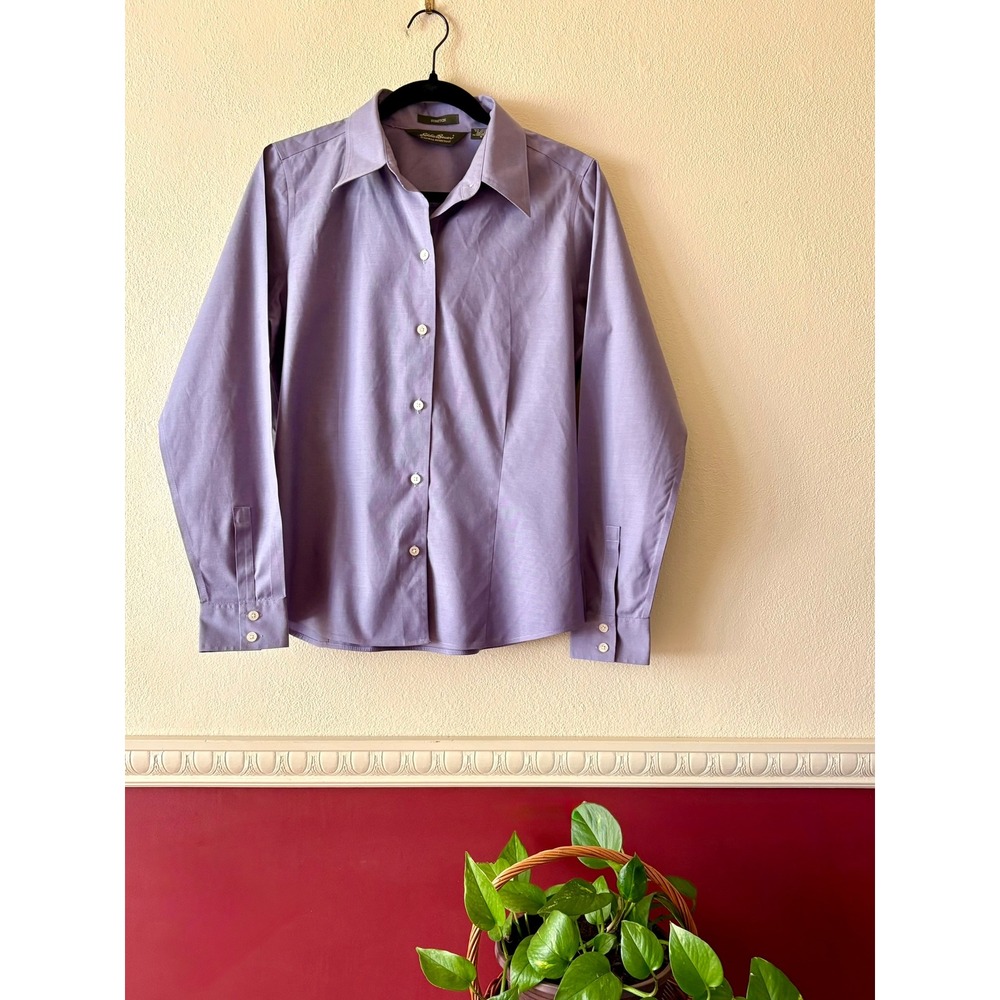 Eddie‎ Bauer Wrinkle Resistant Easy Care Stretch Purple Button Down Shirt Size S